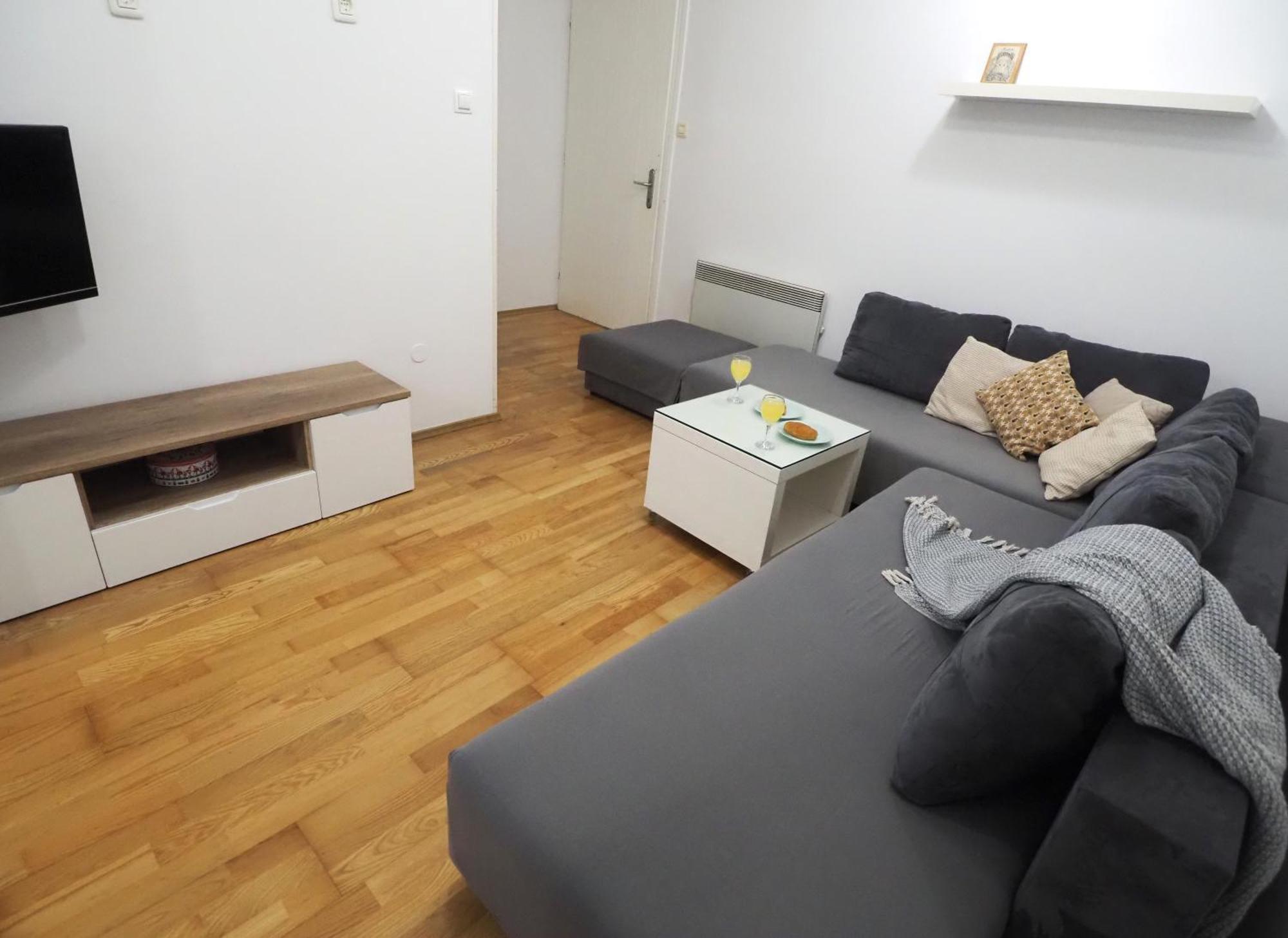Apartment With Garden In Barbariga Exterior foto